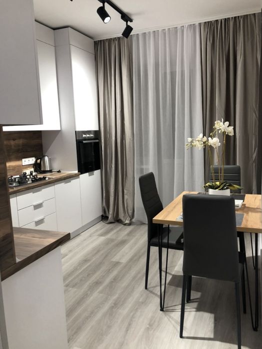 Продам 1к Фаворит