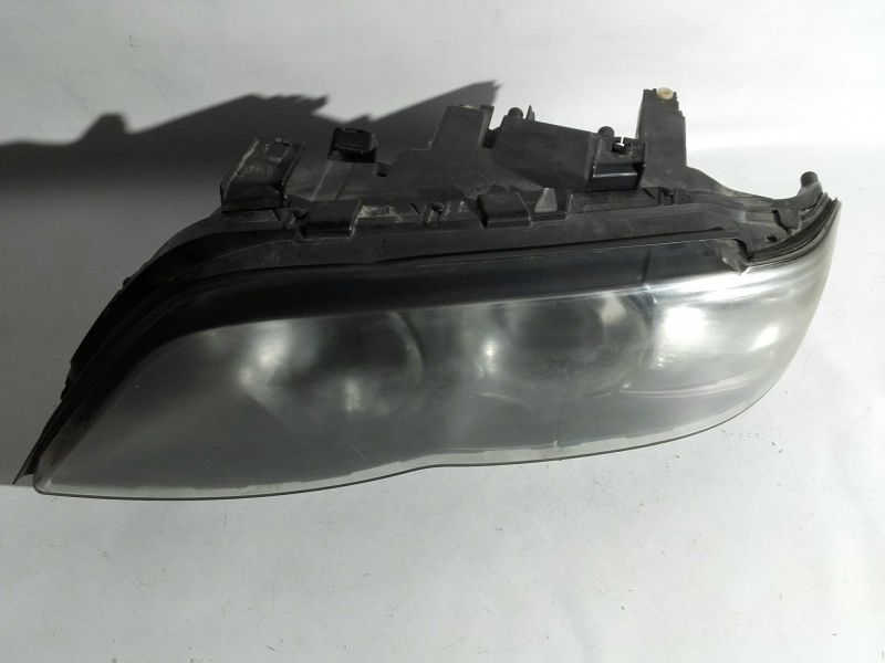 Ótica / farol esquerda BMW X5 (E53)