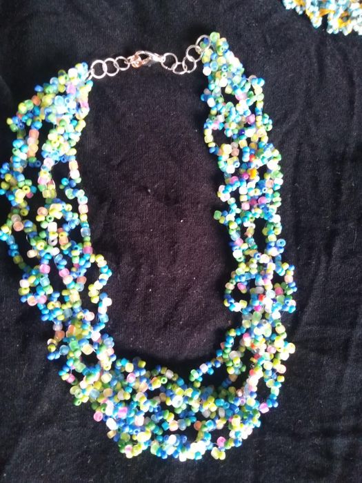 Прикраси з бісеру