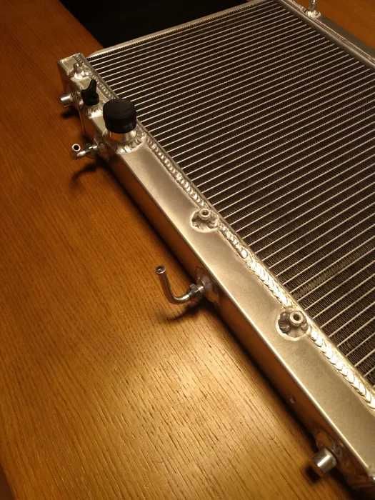 Radiador Alumínio Toyota Corolla AE90 A92 AE94 1.6 e 1.8 de 1989 a1994