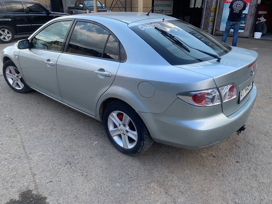 Автомобіль Mazda 6