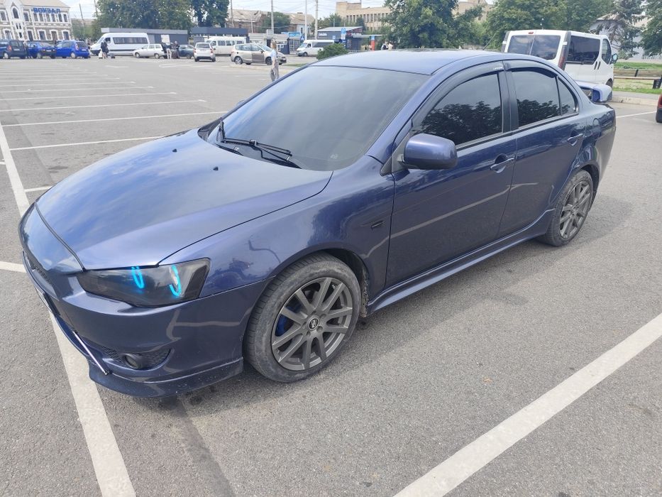 Mitsubishi Lancer 10  2.0л  газ/бензин