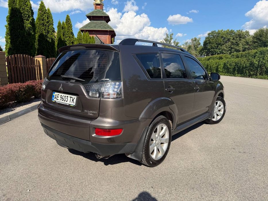 Mitsubishi Outlander XL 2012 року