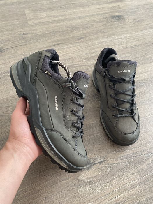Кроссовки кожвные  Lowa Renegade Gore-tex Размер 42 - 27 см