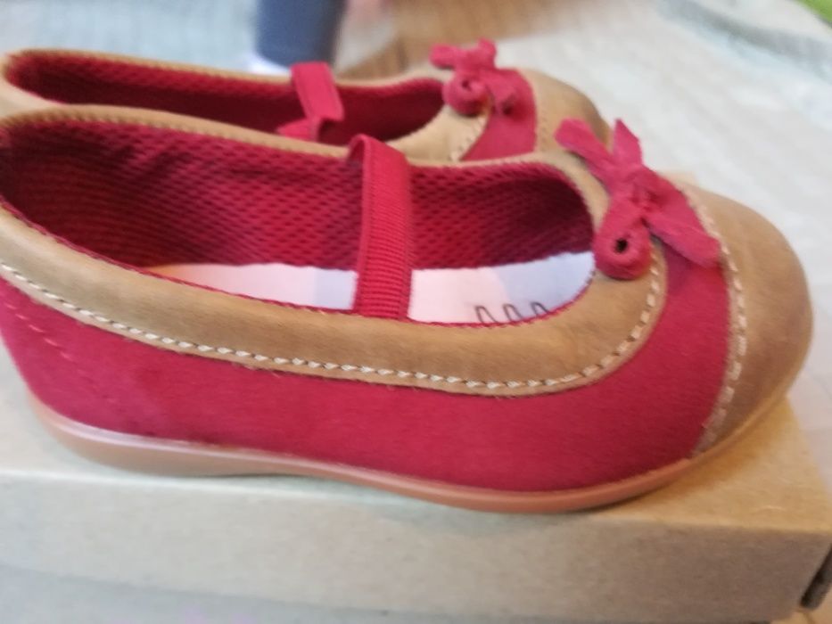 Balerinki dla dziewczynki skórzane czerwone r. 20, sesja, urodziny