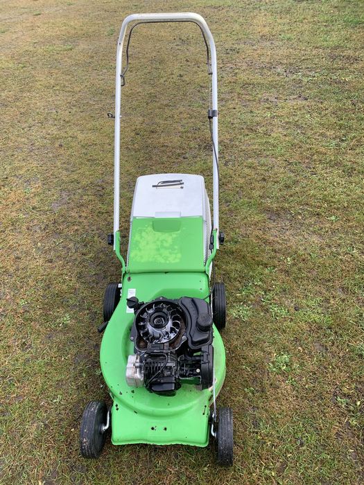 Продам по запчастям мотор газонокосарка