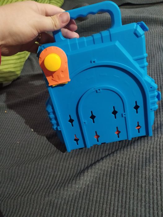 Tor zjeżdżalnia dla aut