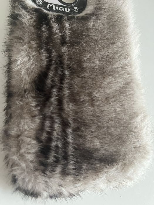 Futrzane etui do iPhone 13