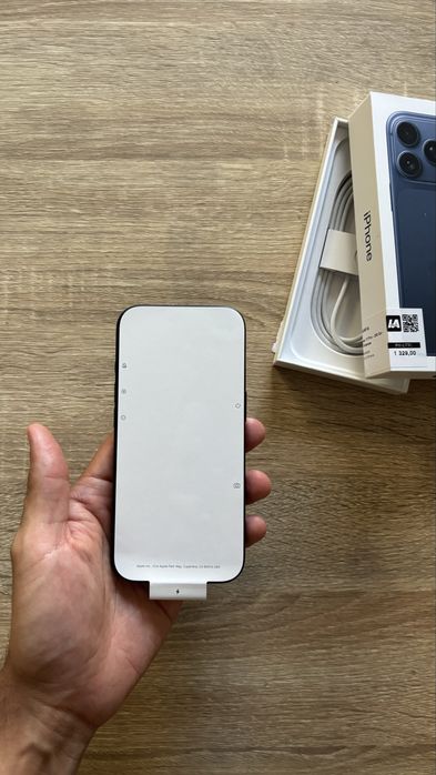 iPhone 17 Pro Deep Blue - C/ 14 Ciclos de Carga
