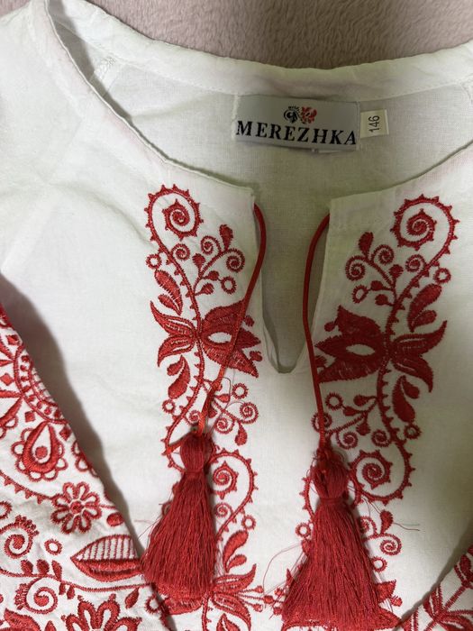 Вишиванка на дівчинку MEREZHKA