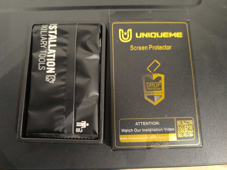 Ochronne szkło hartowane UniqueMe na aparat iPhone 14 Pro / Pro Max