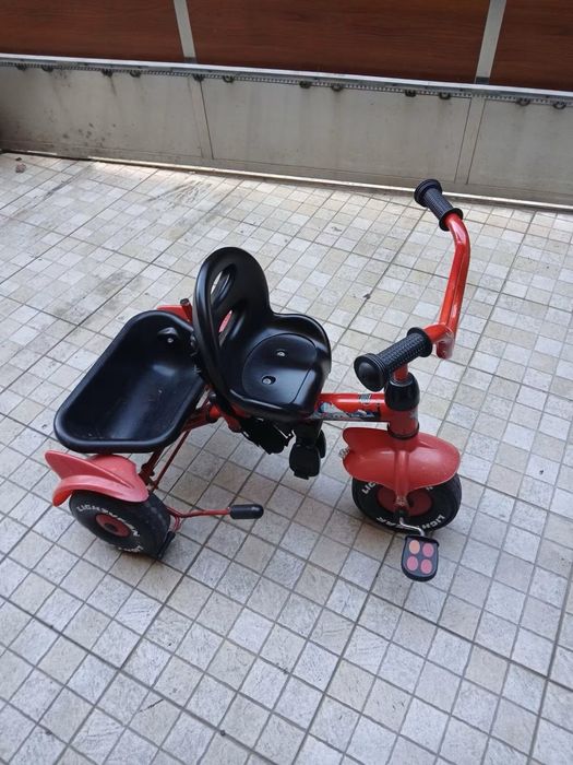 triciclo em bom estado