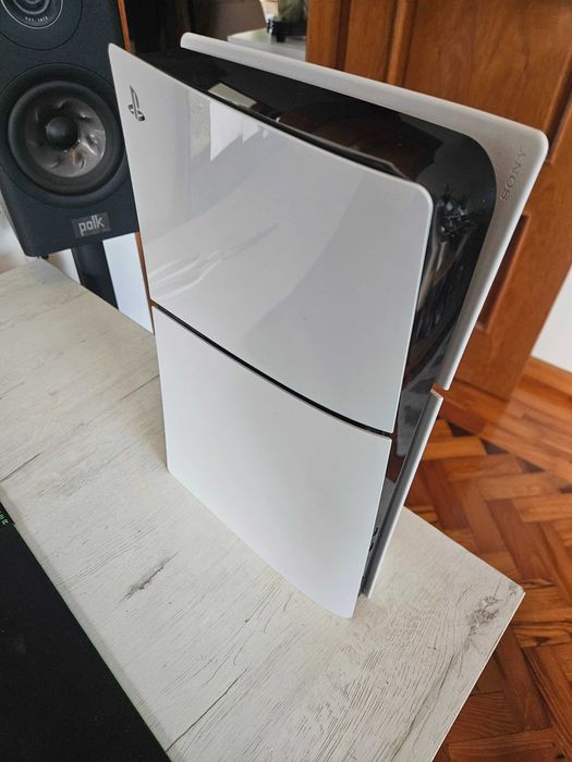 Playstation 5 Slim 1TB c/firmware 12.20 APENAS Consola, sem comando