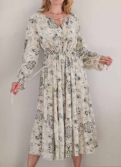 Молочное с принтом ярусное платье миди  Per Una M&S