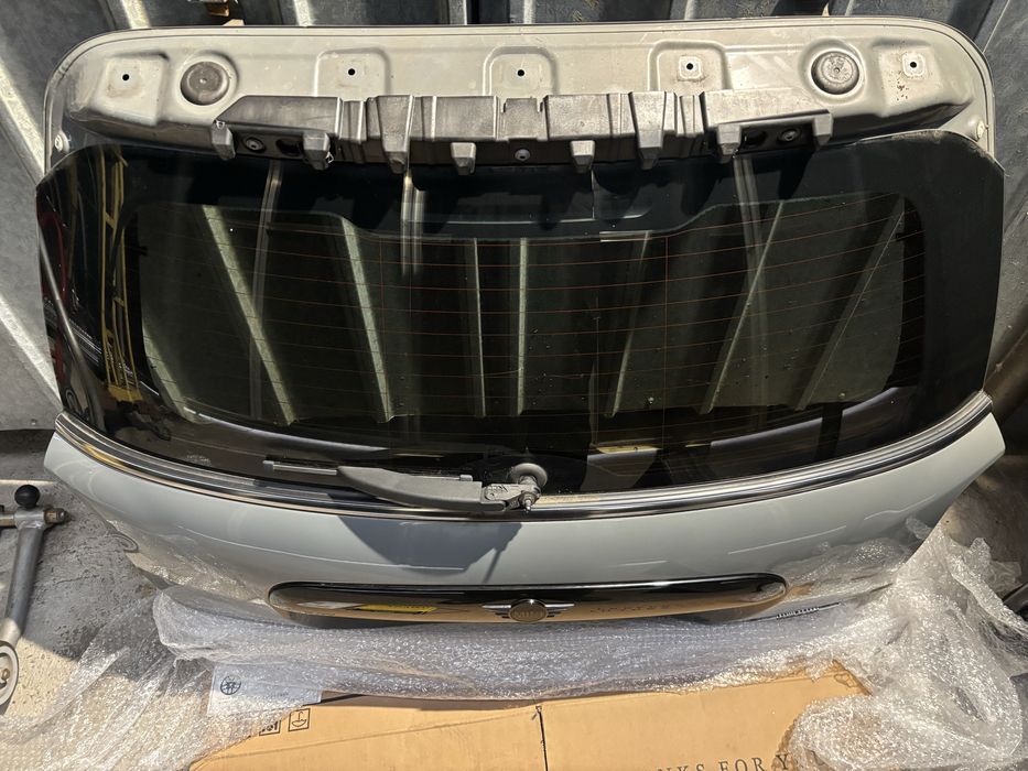 Klapa bagażnika MINI F56 JCW bez spoilera