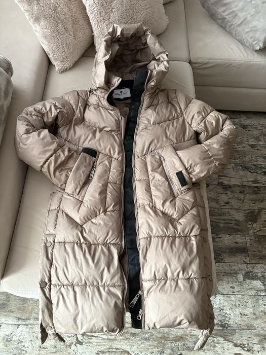 Ciepła/zimowa damska kurtka/płaszcz