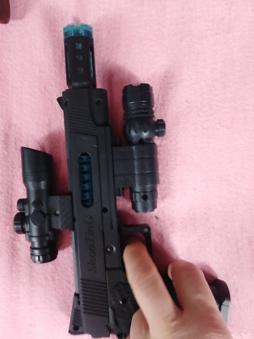 Автомат і пістолет дитячий іграшкові