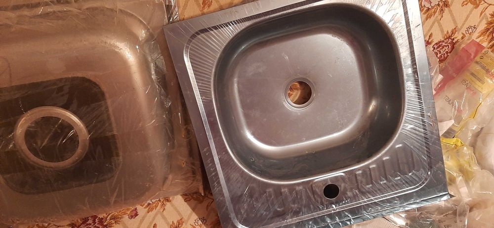 Продам мийку нержавіючу з сифоном