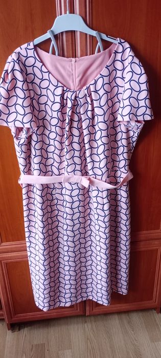 Sukienka róż.48/4xl