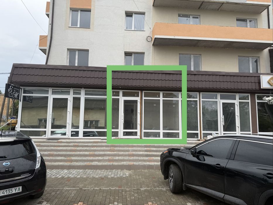 Здається в оренду торгове приміщення 53.5 м² в центрі м. Тульчин