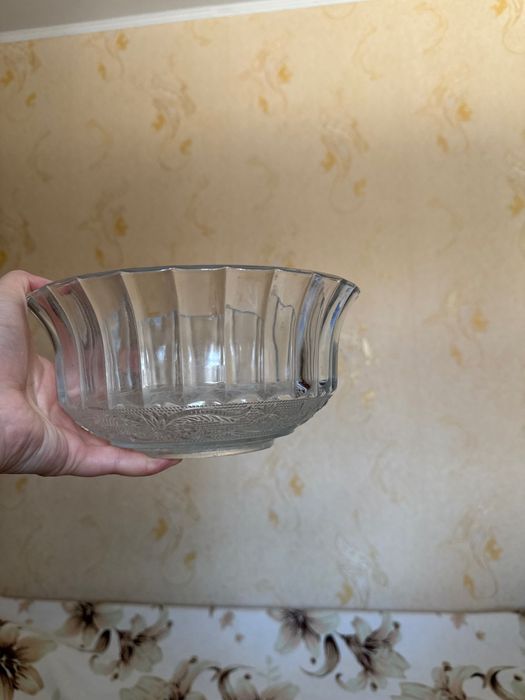 Миска, салатник.