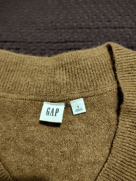 Sweter damski marki GAP