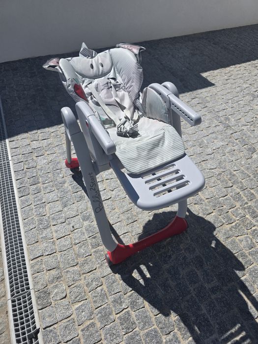 Cadeira de papa polly 2start da Chicco