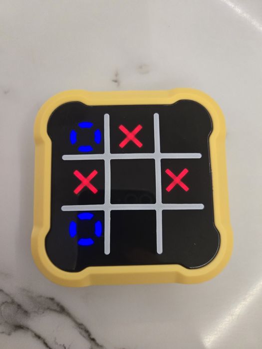 Інтерактивна іграшка хрестики нулями настільна гра