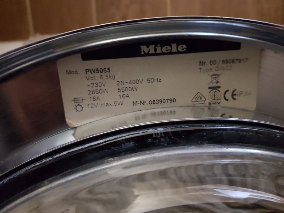 Стиральная машина Miele w5062 profesional