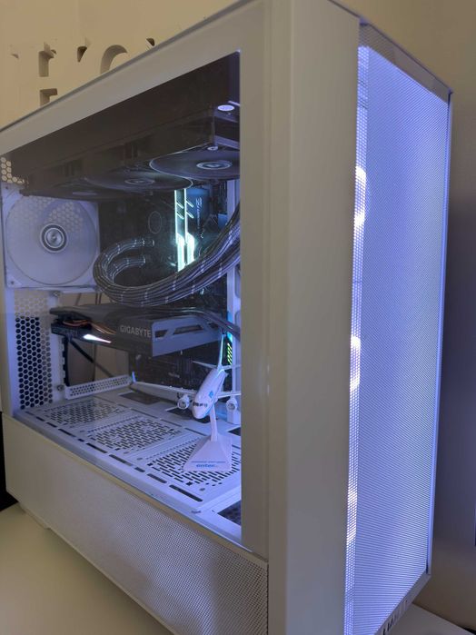 Komputer win11 oryginalny/i9-11900k/3060 OC/32gb 3600 mhz/2x 1tb/512gb