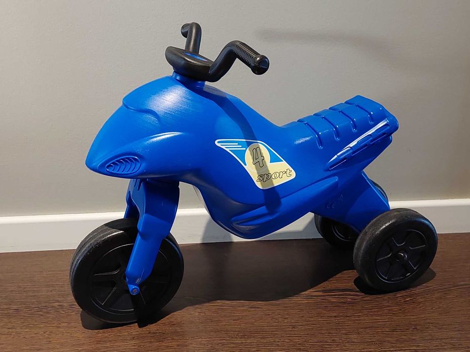 Triciclo sem pedais (sugestão Natal) - impecável