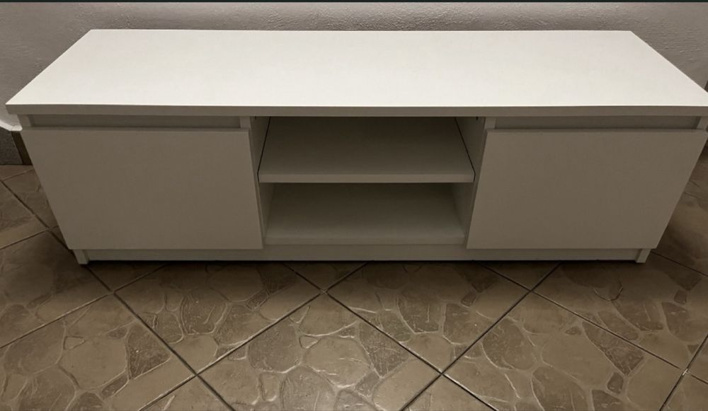 Szafka pod telewizor