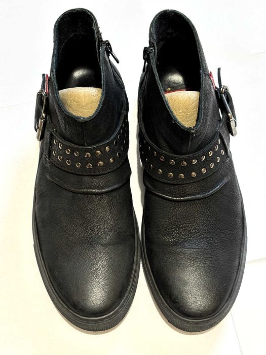 Skórzane buty Levi's, rozmiar 39.