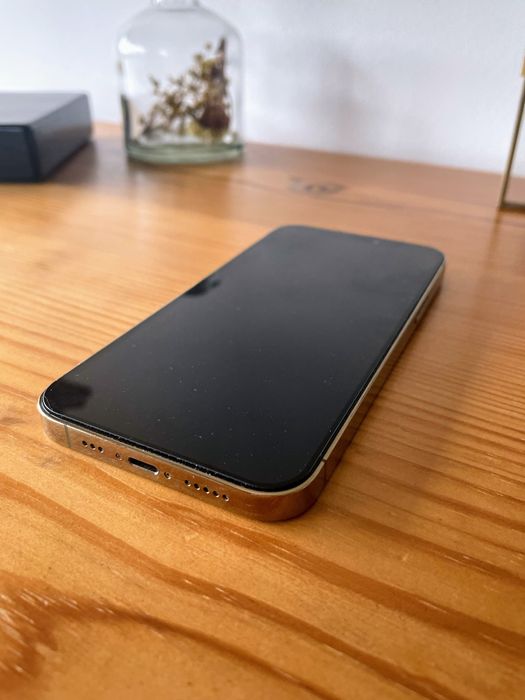 iPhone 12 Pro – 128 GB – Gold (Dourado) – Estado Impecável