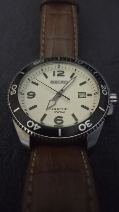 Zegarek Seiko Kinetic (5M82-0AY0) – Przeszklony dekiel, komplet z pudełkiem