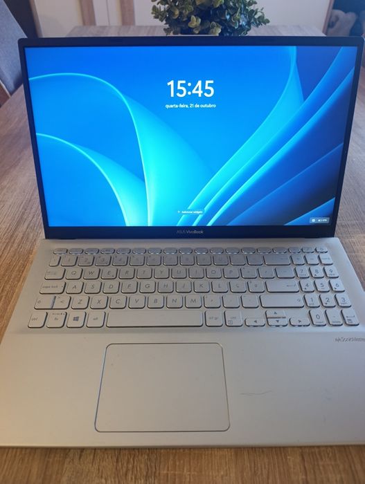 Portátil ASUS VivoBook