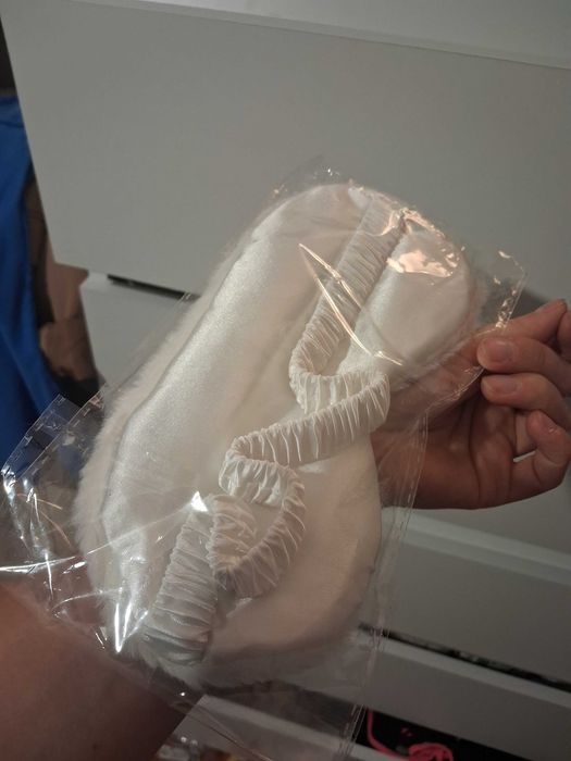 Opaska na oczy do spania nowa