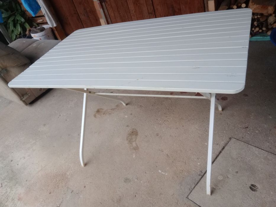 Vendo Mesa de jardim