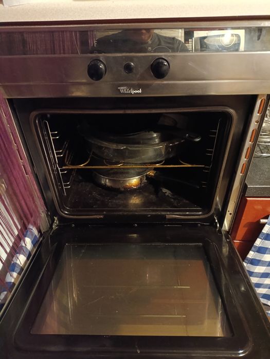 Piekarnik firmy Whirlpool do zabudowy