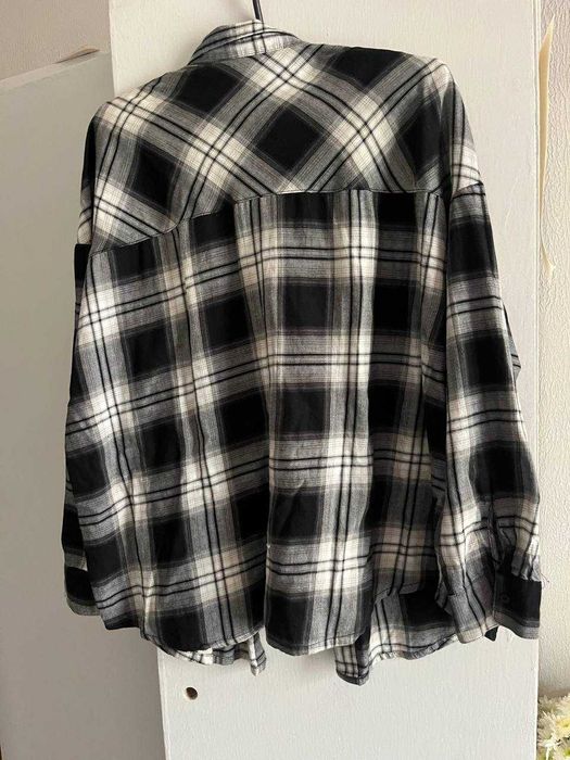 рубашка чорна h&m.