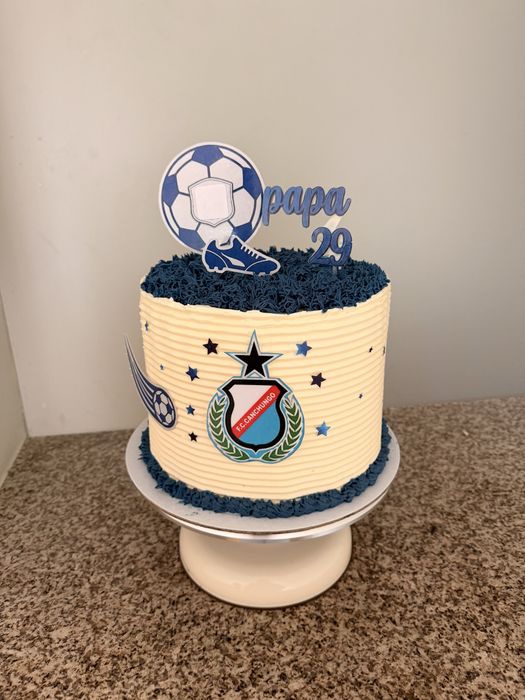 Bolos de Aiversario e Cake design Personalizado para festas!