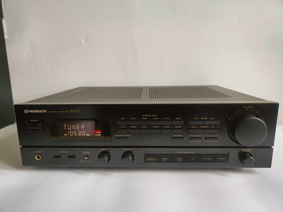 PIONEER SX-227 amplituner stereo