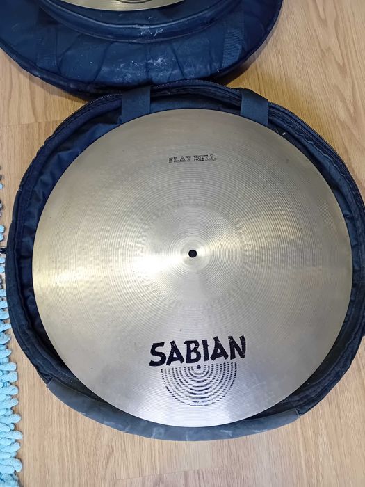 Prato p/ Músicos de bom gosto. Prato Sabian Flat Bell 20 pol. e Bag. Para uma elegante e excelente  condução.