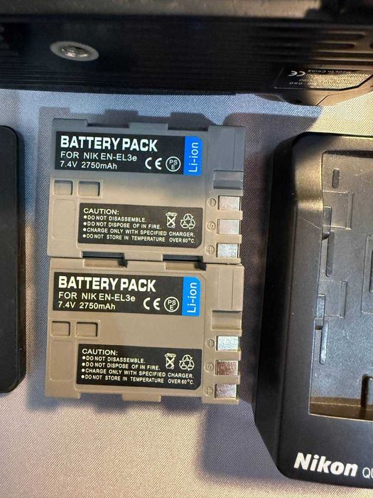 Nikon D90 з PRO сумкою, доп аккумулятором, спалах зовнішній 2 шт