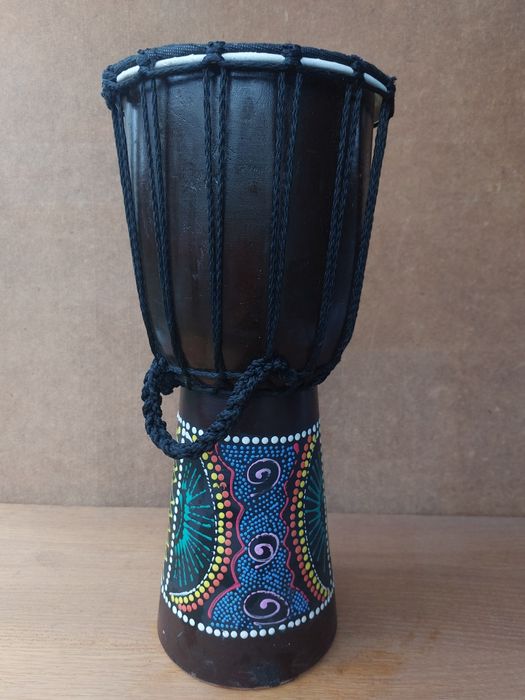 Djembe bębenek, bongos drewniany