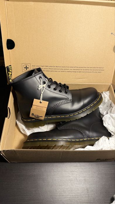Dr. Martens 6-oczkowe Smooth czarne r. 41 – nowe z metką, pudełko
