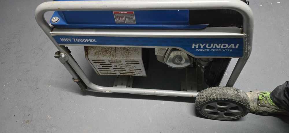 Gerador Hyundai seminovo , gasoleo
