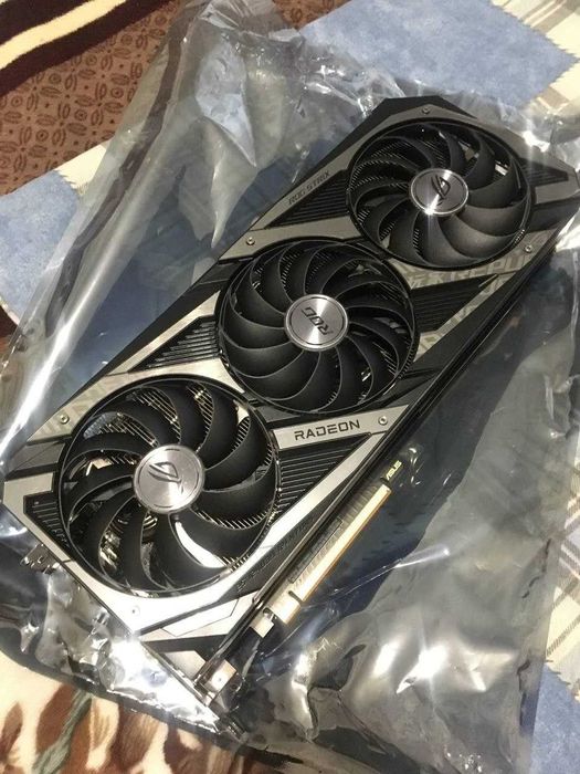 Asus Rog Strix RX 6750XT 12Gb