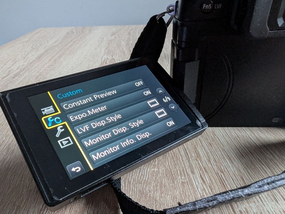 Panasonic Lumix DMC-G80