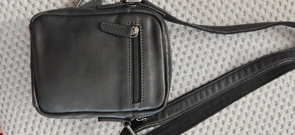 Bolsa FRANCIEL Paris de Ombro Slim Pele Preta